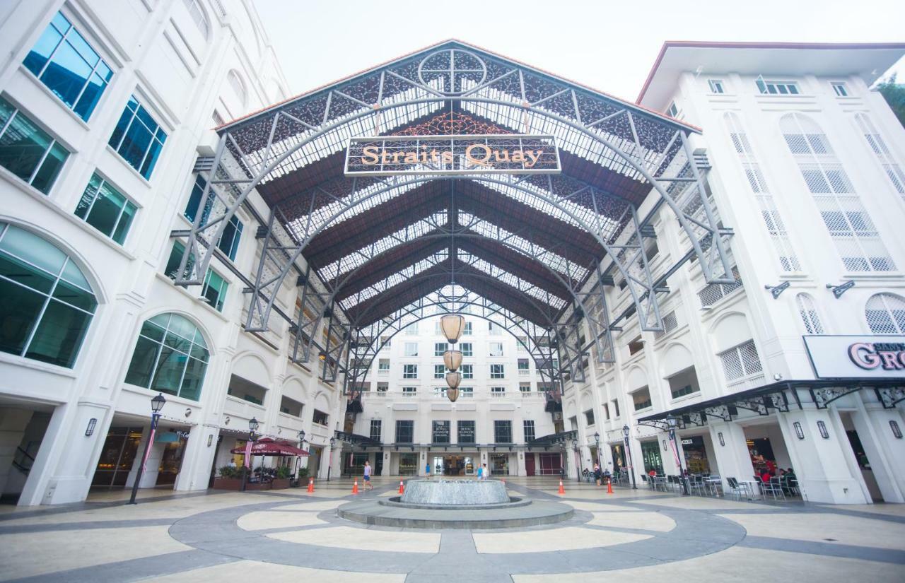 The Suites At Waterside Straits Quay By Plush Bagan Jermal Εξωτερικό φωτογραφία