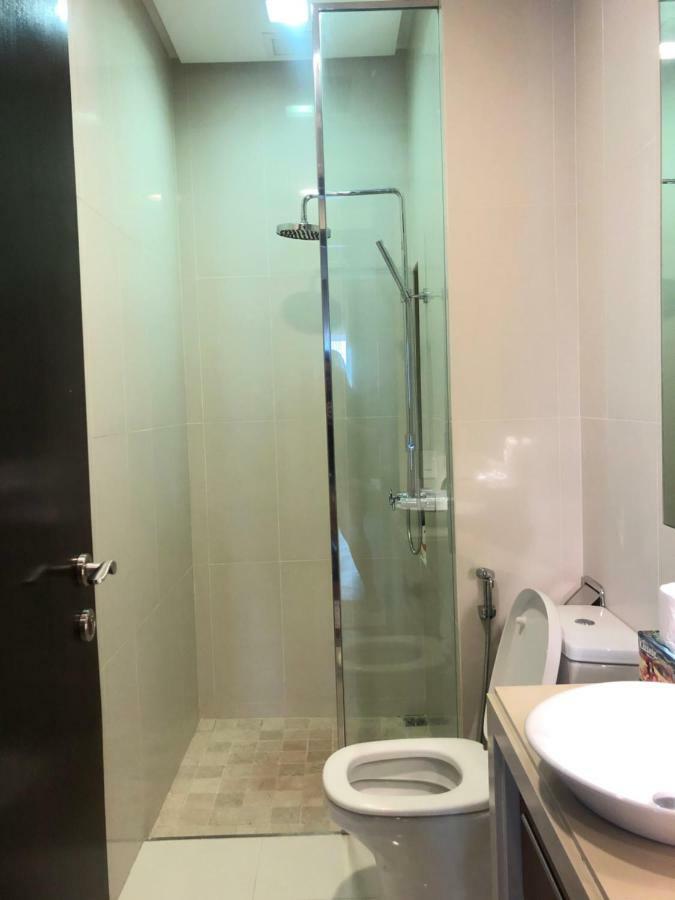 The Suites At Waterside Straits Quay By Plush Bagan Jermal Δωμάτιο φωτογραφία