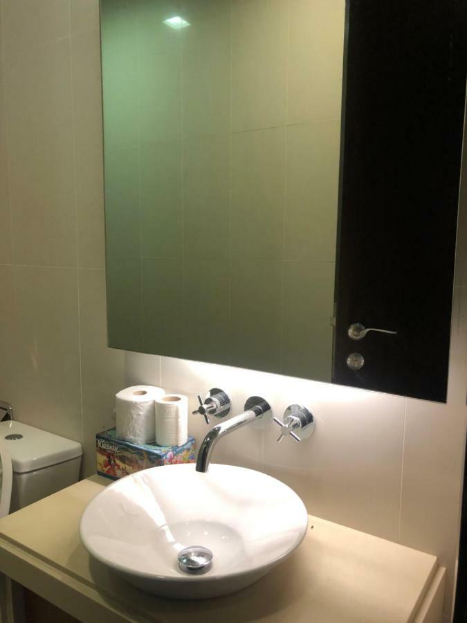The Suites At Waterside Straits Quay By Plush Bagan Jermal Δωμάτιο φωτογραφία